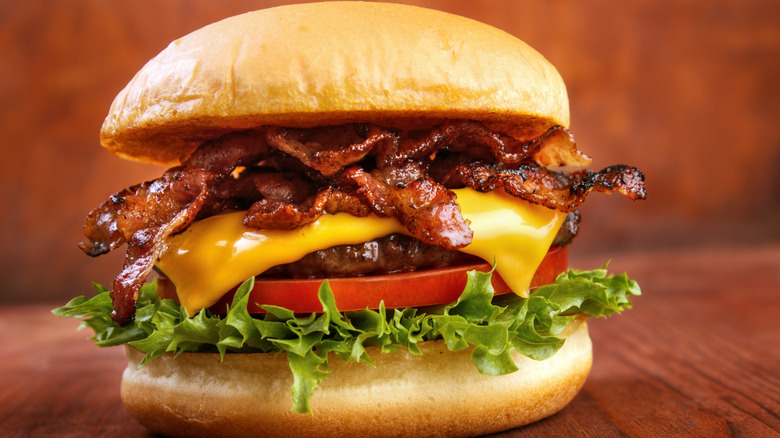 Bacon cheeseburger 