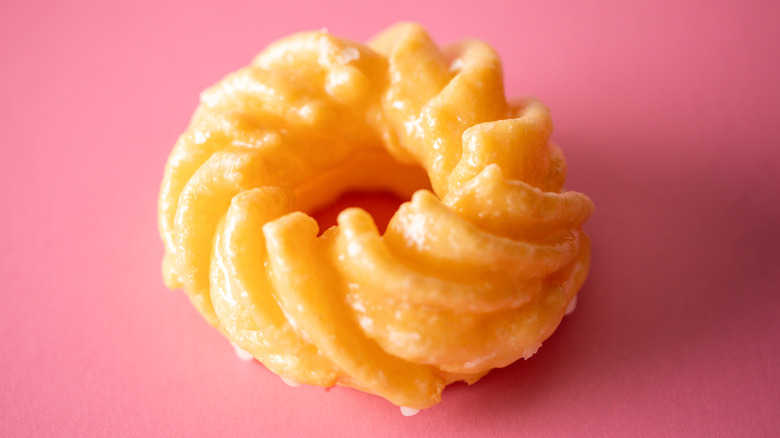 French cruller donut