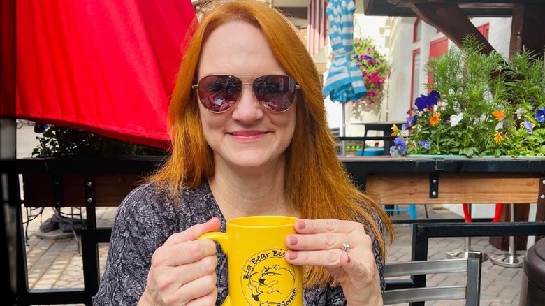 Ree Drummond drinking coffee