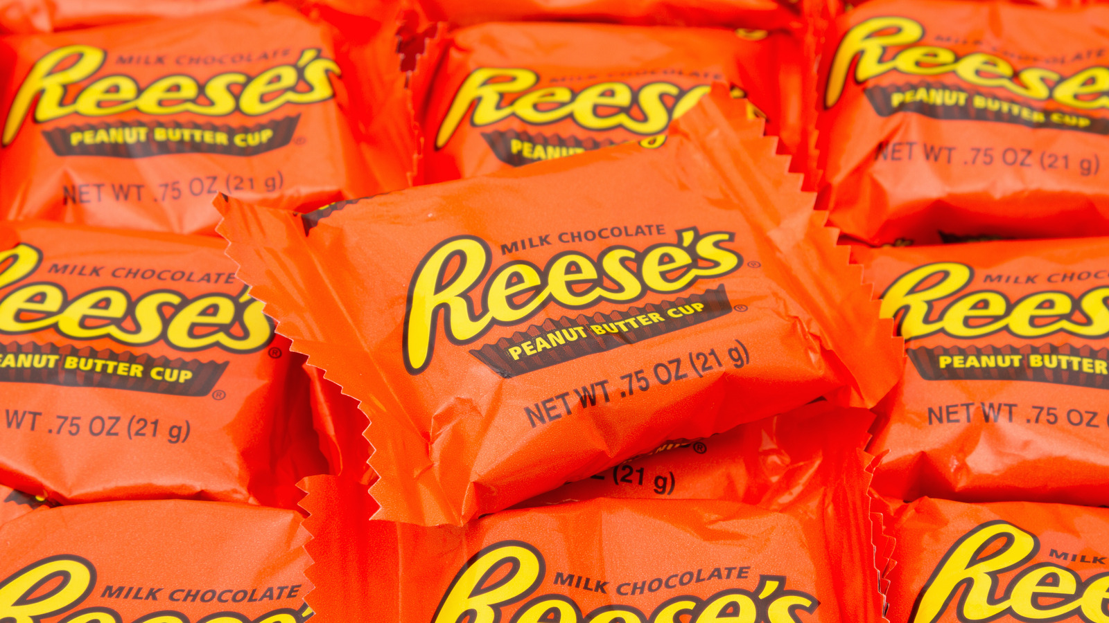 Reese's Fans Need To Know About This Brownie Brittle Collab