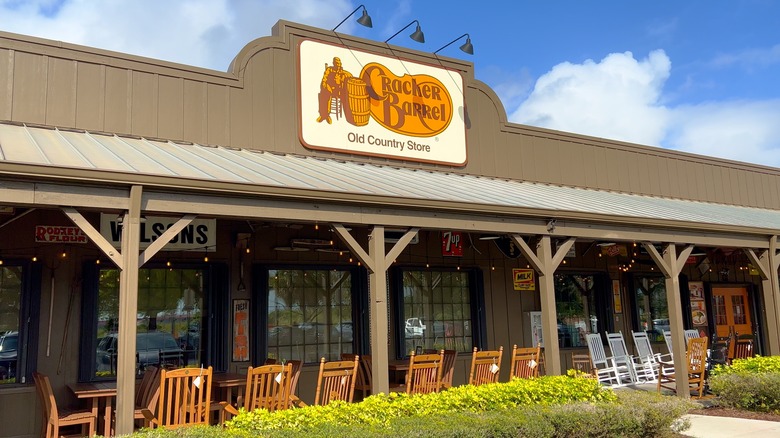 Exterior of Cracker Barrel Old Country Store restaurant