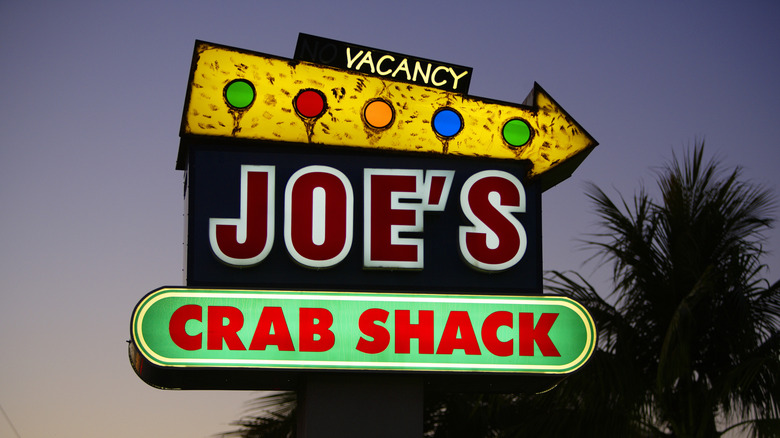 Joe's Crab Shack sign