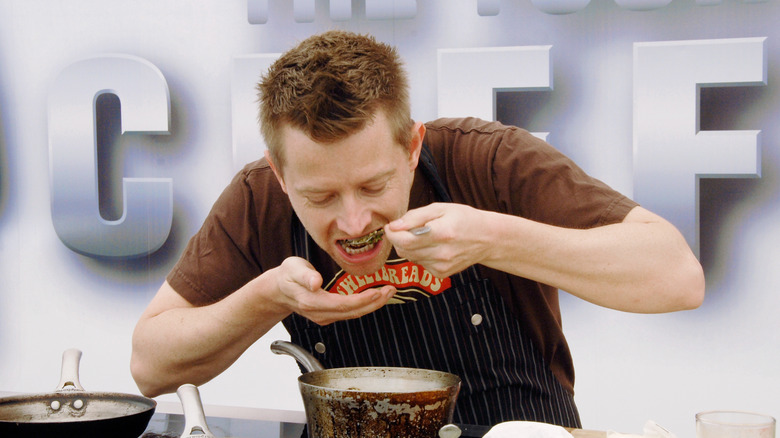 Richard Blais eating food