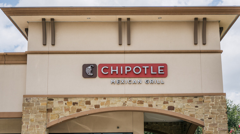 The front of a Chipotle restaurant