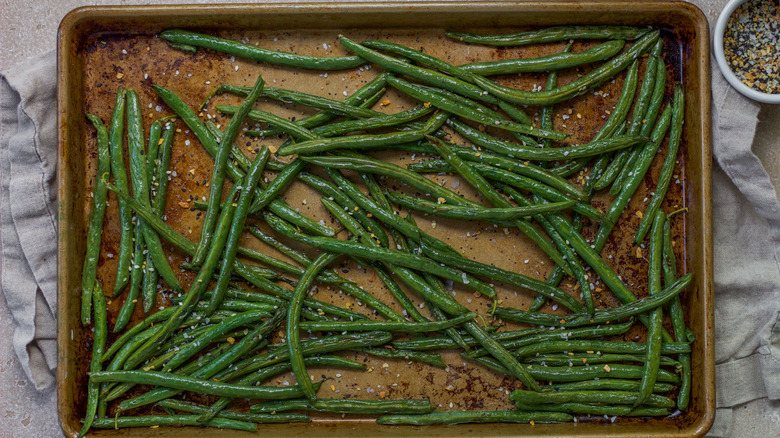 roasted green beans