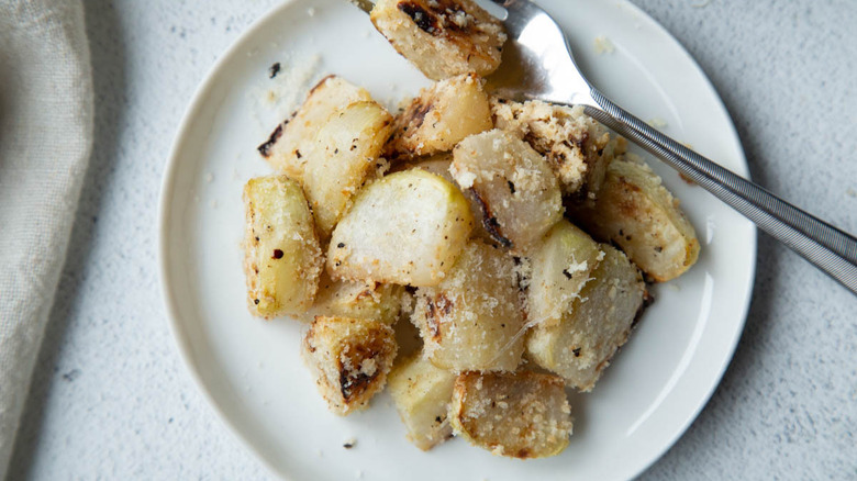 kohlrabi wedges on plate