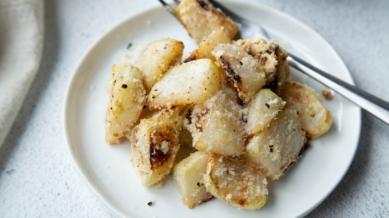 kohlrabi wedges on plate