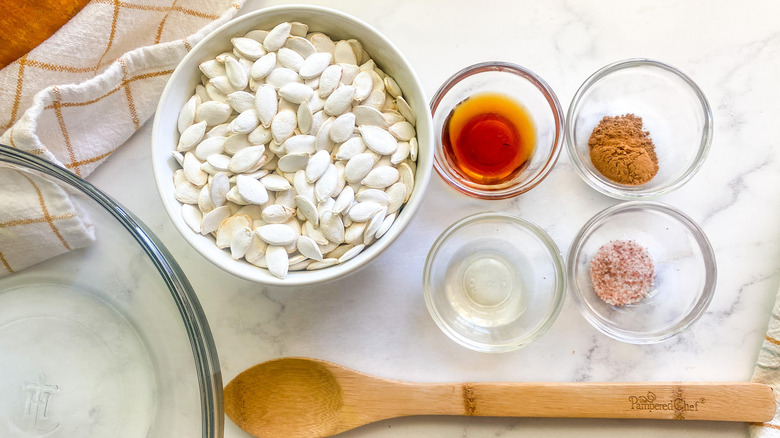 pumpkin seeds in bowl 