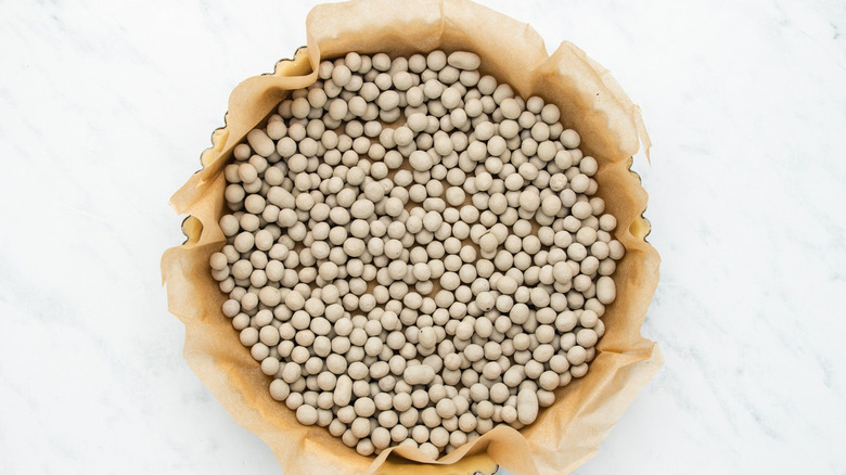 baking beans in pie crust