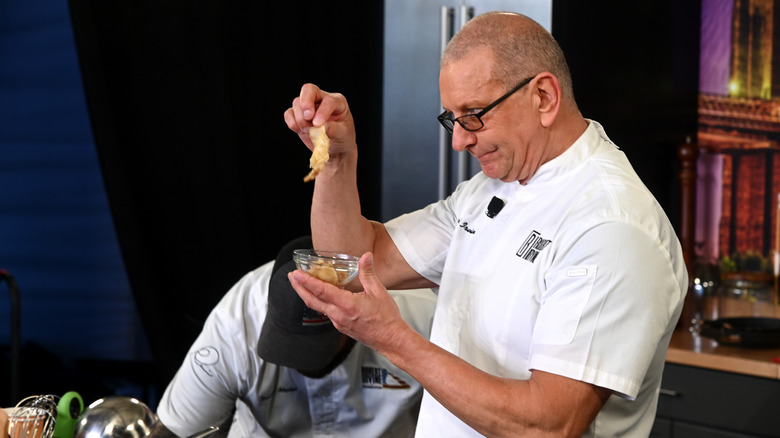 Robert Irvine at a cooking demonstration