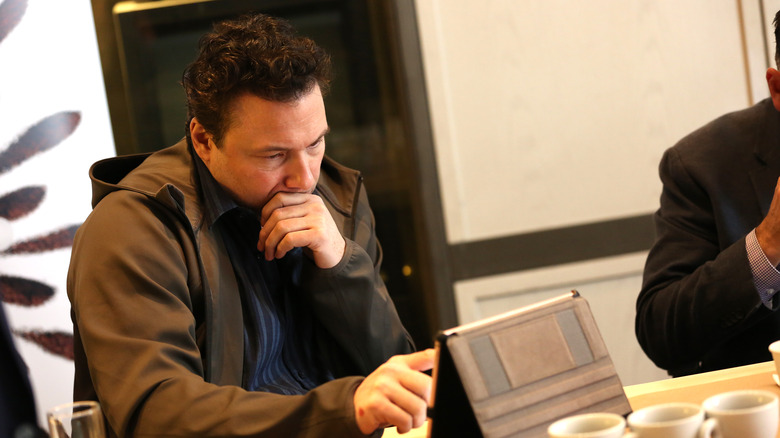 Rocco DiSpirito working with ipad