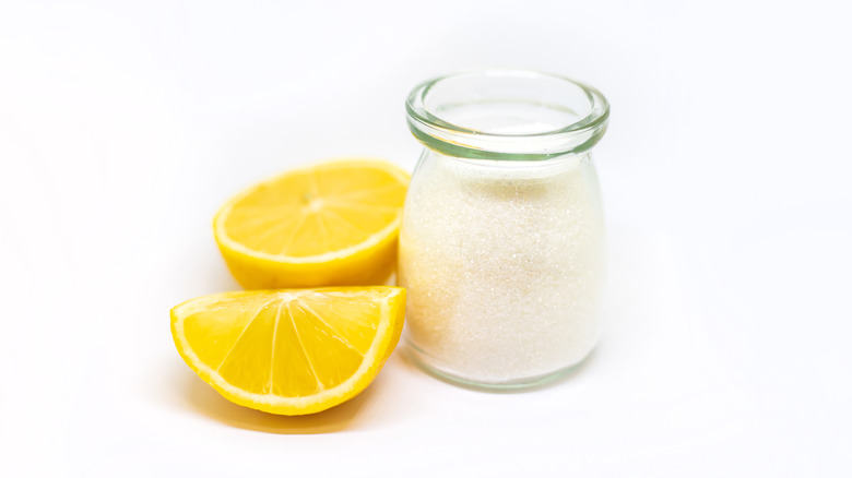 Citric acid powder