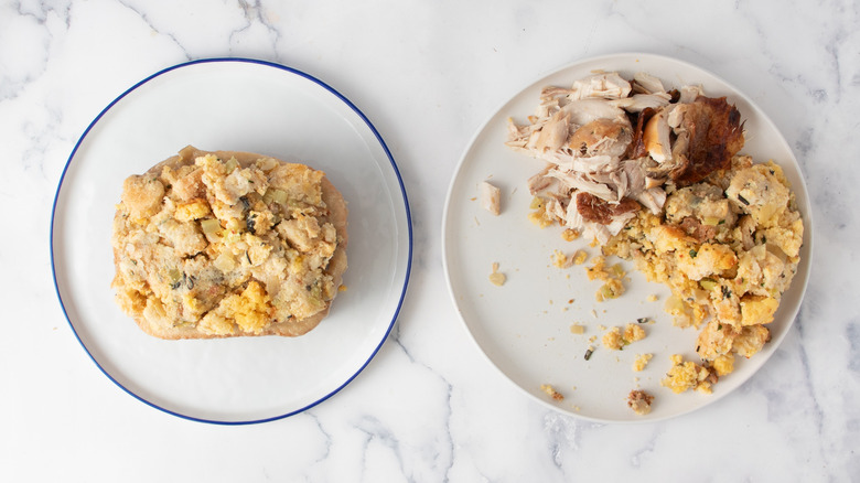 stuffing on top of sandwich bread