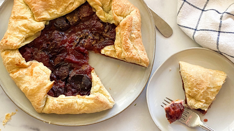 plum pie on plate 