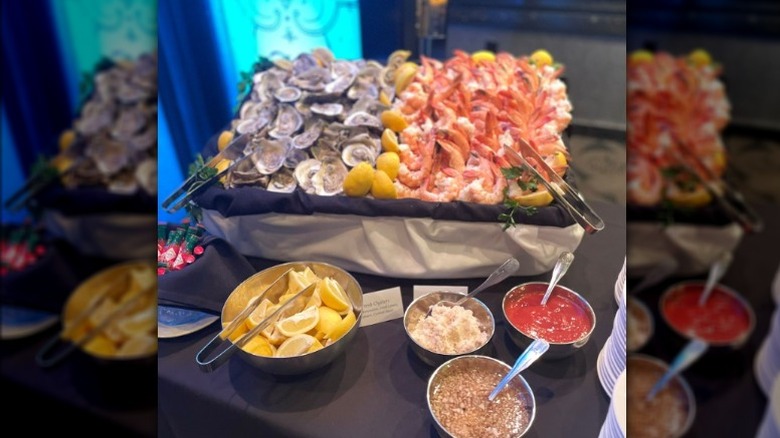 Morton's raw bar