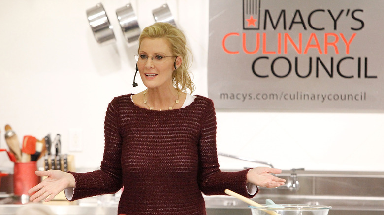 Sandra Lee hosts cooking demonstration