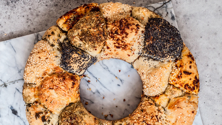 Monkey bread with seeds and nuts