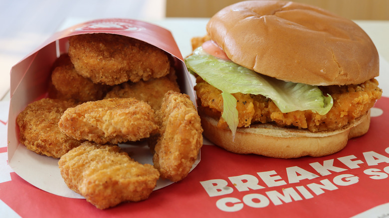 Wendy's crispy chicken sandwich with nuggets