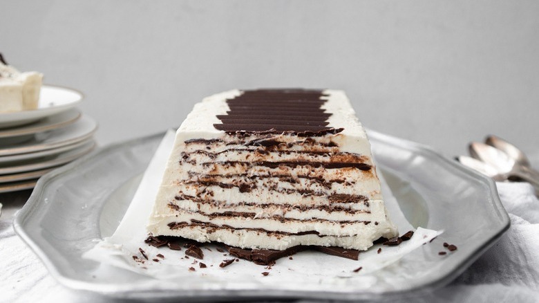 Viennetta-style ice cream dessert