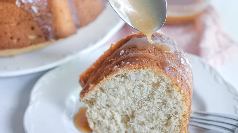 Salted Caramel Cake 