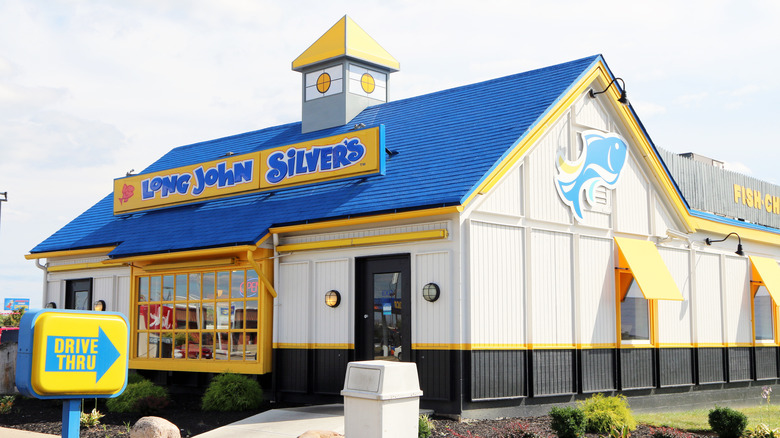 Long John Silver's restaurant