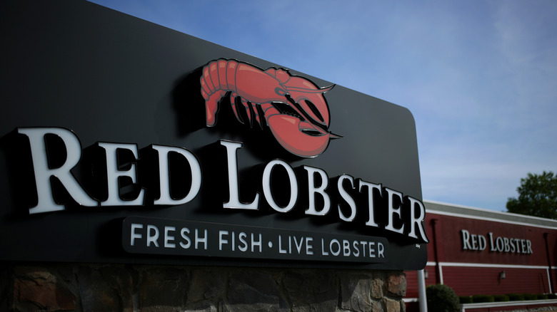 red lobster sign