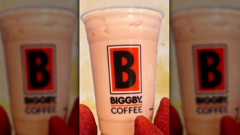 Biggby fruity frozen drink 