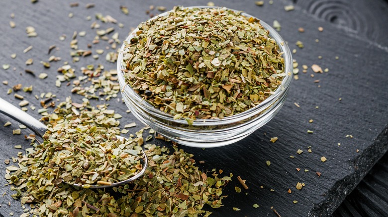 dried oregano in bowl