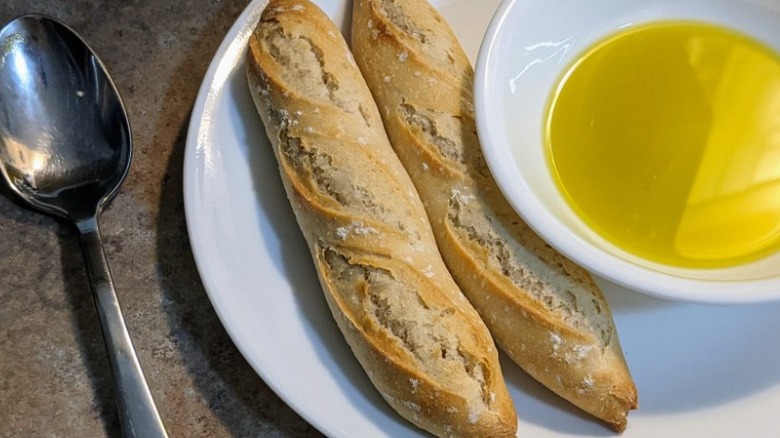 spoon mini baguettes oil