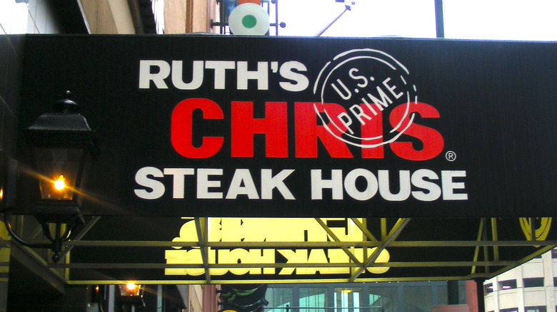 Ruth's Chris Steak House awning
