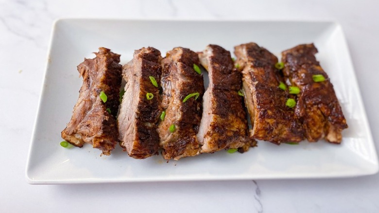 sliced ribs on a plate