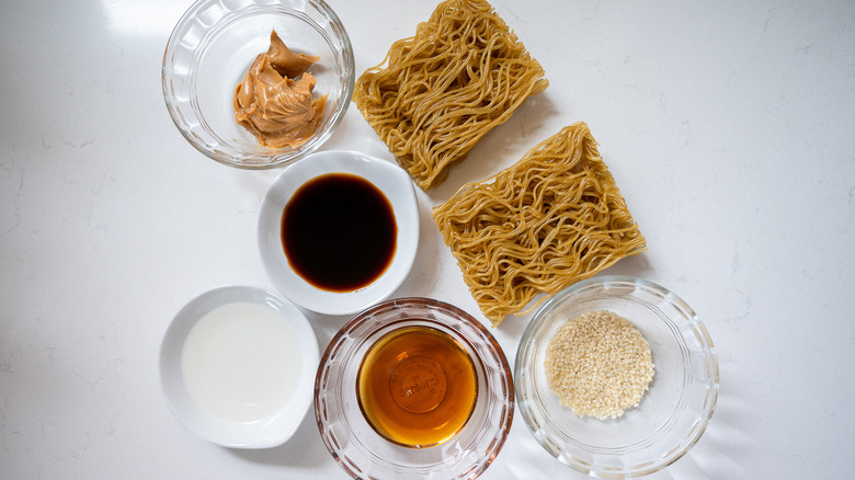 Peanut sesame ramen ingredients