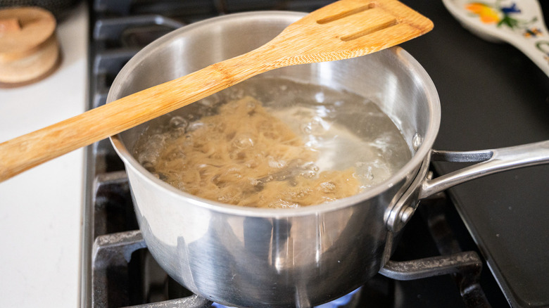 Cooking ramen noodles