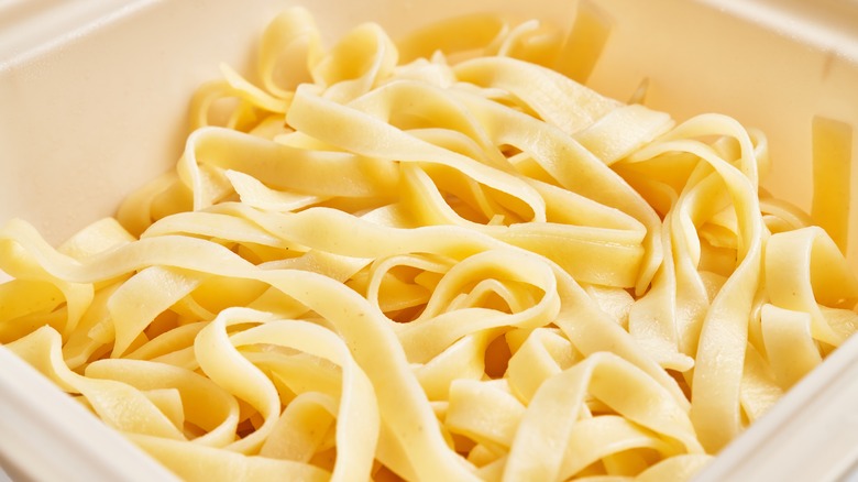 fettuccine noodles