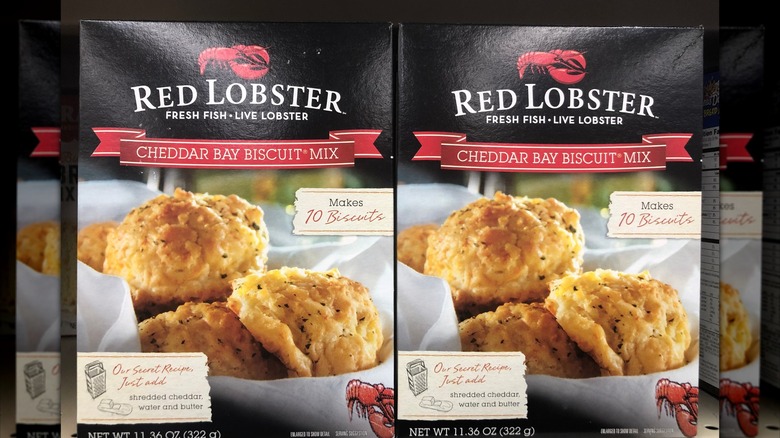 Red Lobster Cheddar Bay mix 