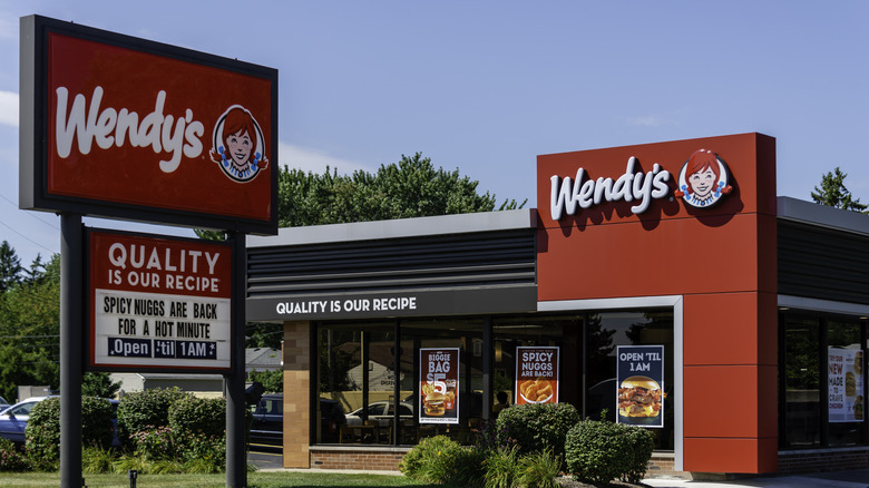 Wendy's restaurant exterior