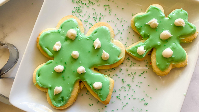 cookies on plate 