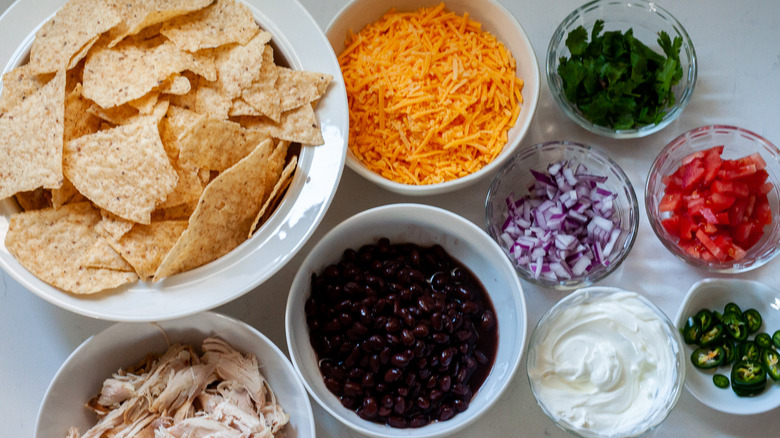 sheet pan chicken nachos ingredients