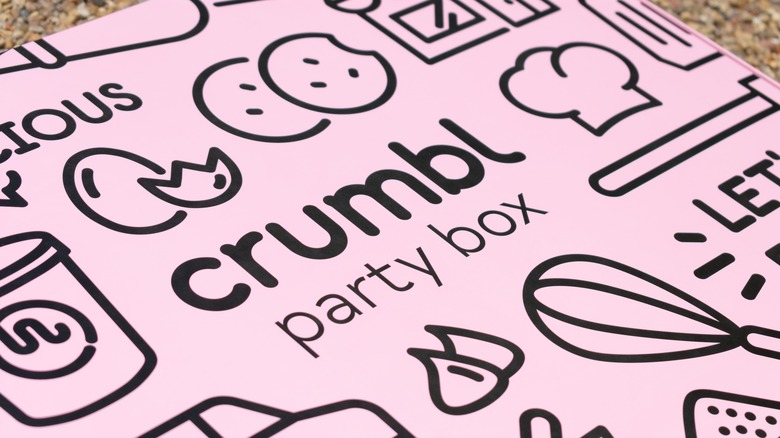 Crumbl party box