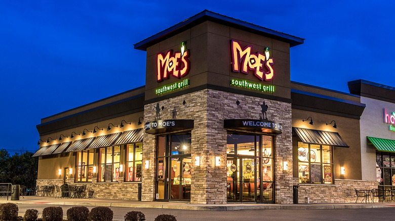 Moe's facade at night