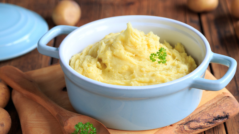 Mashed potatoes in ceramic dish