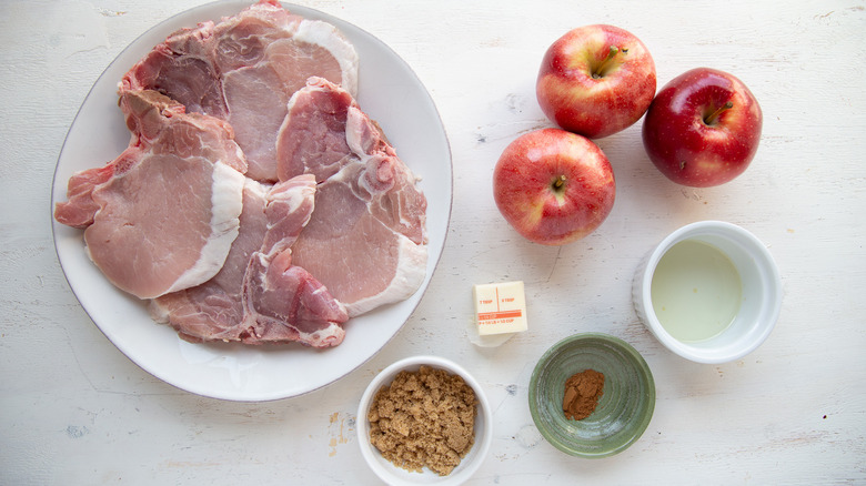 pork chops with apples ingredients