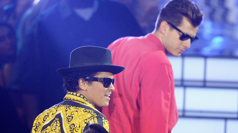 Bruno Mars and Mark Ronson accepting award