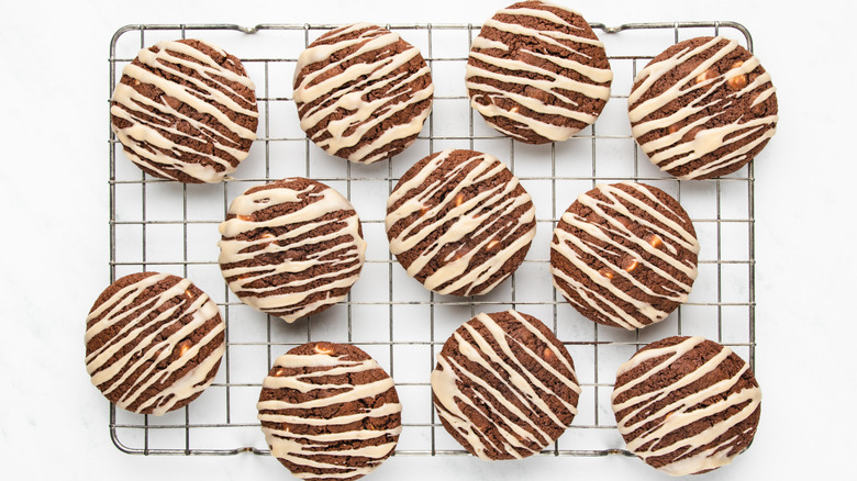 Espresso martini cookies on wire rack