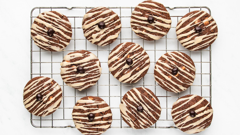 Espresso martini cookies on wire rack