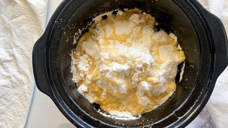 cake mix in slow cooker