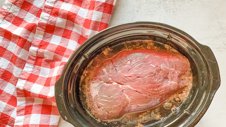 chuck roast in slow cooker