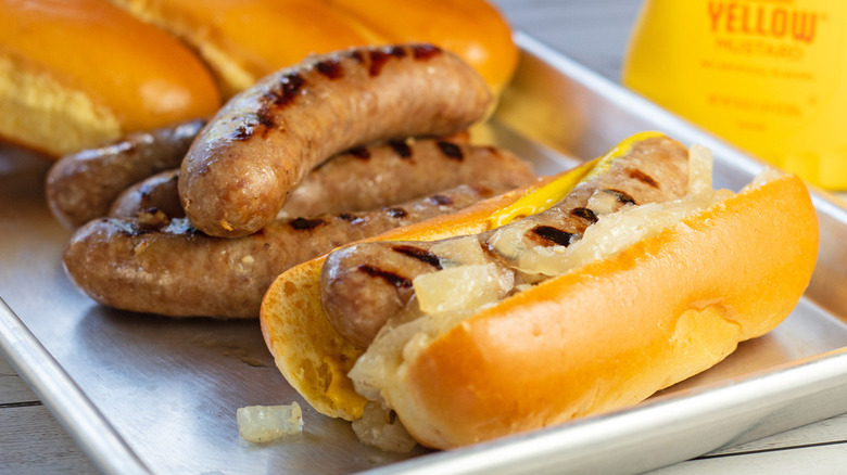 bratwurst with mustard