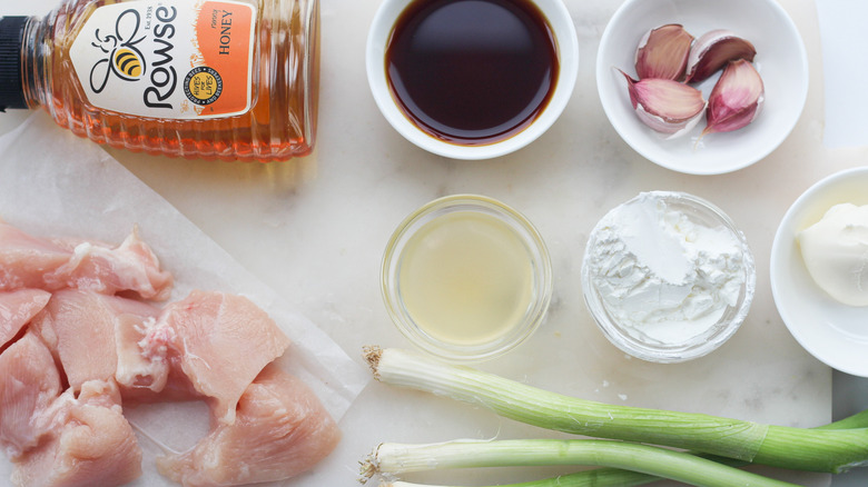 The ingredients for Slow Cooker Honey Garlic Chicken