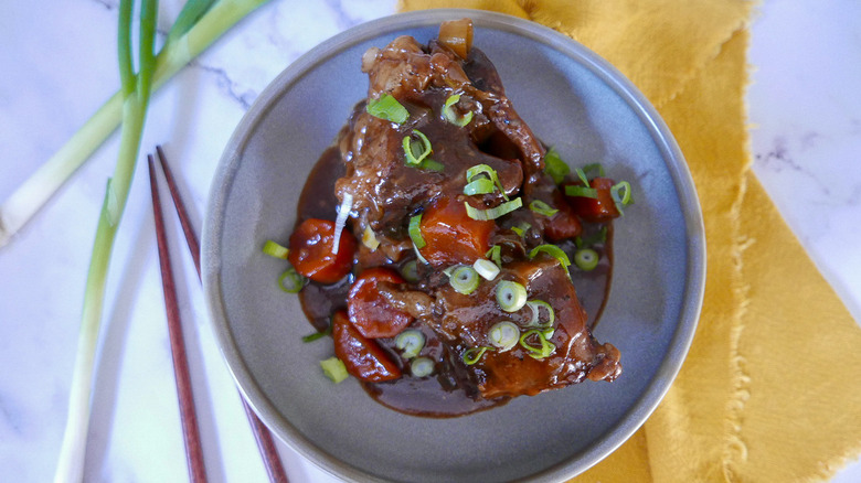 short ribs with green onions